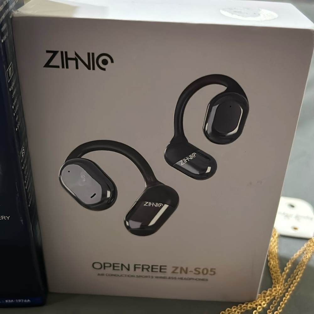 Wireless Ear Buds